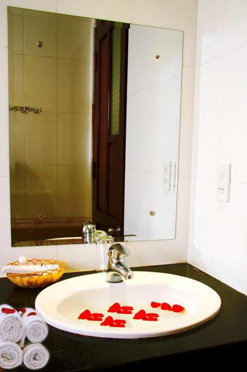 Bach Duong Hotel На Транг Екстериор снимка